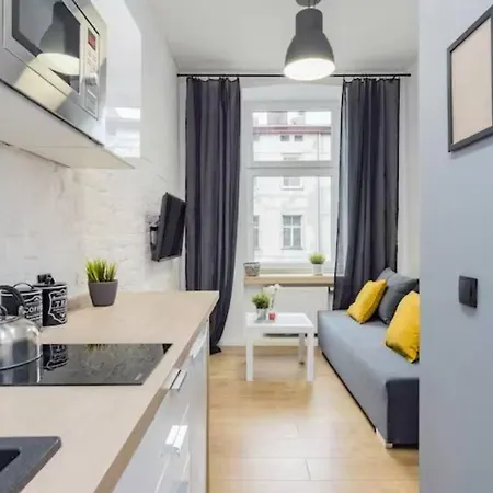 Kawalerka W Srodmiesciu 23 アパート ウッチ